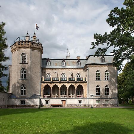 Laitse Castle Hotel Exterior photo