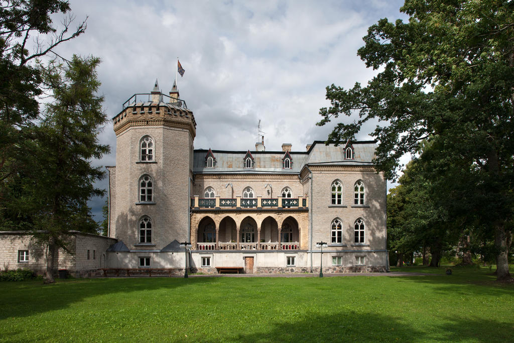 Laitse Castle Hotel Exterior photo